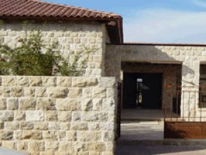 虎皮黄别墅工程